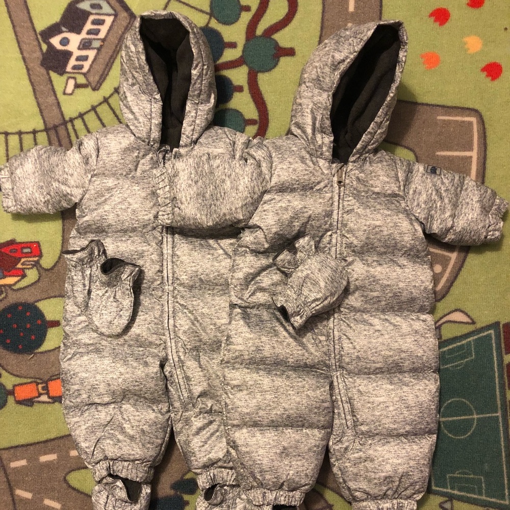 Down filled baby gap twin baby outerwear 0-6 mo.